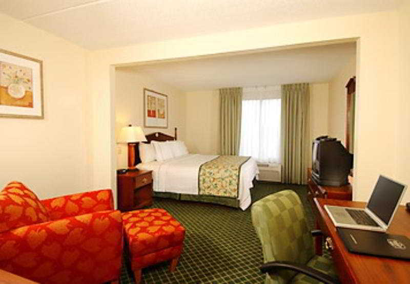 Fairfield Inn And Suites Atlanta Airport South/Sullivan Road Номер фото